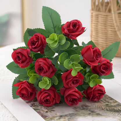 Artificial Flowers Vase for Home Decor Outdoor Garden Christmas Eucalyptus Leaves Fake Plants Wedding Party Silk Roses Bouquet