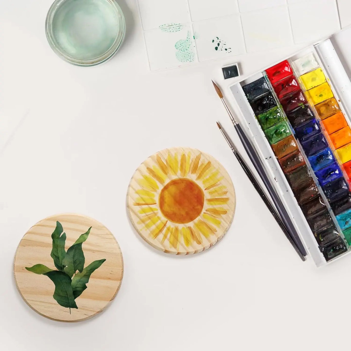Wood Coasters Round Blank Wooden Coasters for Crafts with Non-Slip Silicon Dots for Home Decoration Mother Day Gift
