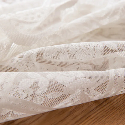 1pcs Rectangular Cut-Out Tablecloth With Bright Silk Thread, European Embroidered Floral Wedding Outdoor Picnic Cloth Decoration