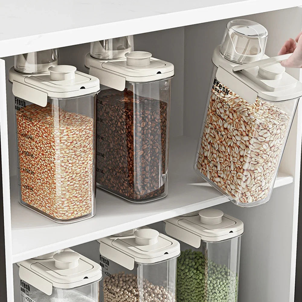 Large Capacity Kitchen Storage Can - 1600/2800ML PP Plastic Sealed Scale Bucket Waterproof Seal for Flour Corn Soybeans Rice
