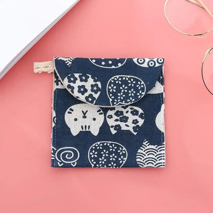 1pc Monthly Bag Cute and Portable Aunt Towel Bag, Large Capacity Towel Sanitary Cotton Bag, Carry on Bag