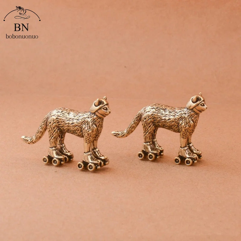 Copper Ski cat Small Ornaments Solid Brass Antique Animal Sculpture Crafts Desk Tea Table Decoration Home Decor for Living Room