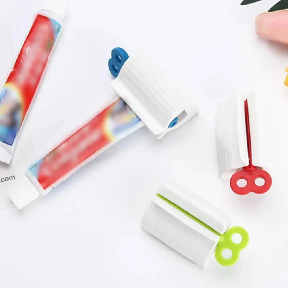 Toothpaste Squeezer Device Multifunctional Dispenser Facial Cleanser Clips Manual Lazy Tube Tools Press Bathroom Accessories